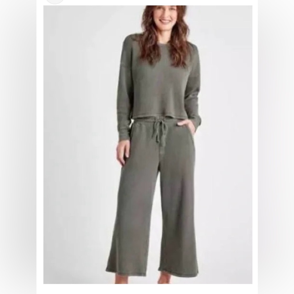 Splendid dark sage green Waffle-Knit Top and pants, SET